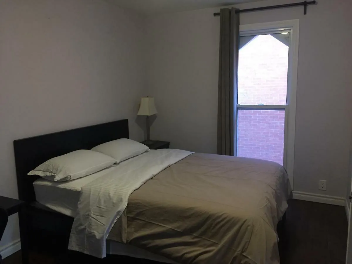 Guest house Cozy Home Toronto